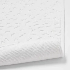 20"x32" Snow Leopard Bath Mat White - Threshold™ -Home Comprehensive Store GUEST 061081fd 83d9 4466 b62d ad837060f183